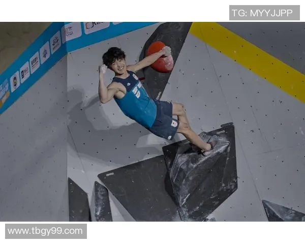 重庆攀岩队与武汉攀岩队赛后复盘力量对决的精彩瞬间与战术分析