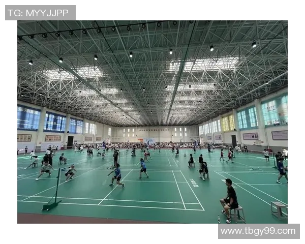 重庆羽毛球队荣登羽毛球节奏排行榜第七名展现出色竞技实力